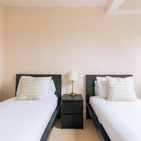 شقة Bright & Delightful 2bd Flat Clifton Down