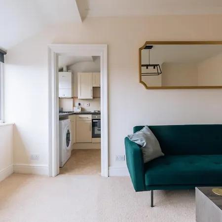 Bright & Delightful 2bd Flat Clifton Down شقة بريستول