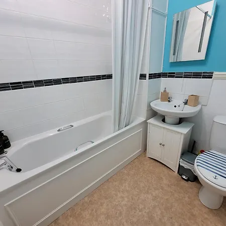 Bright & Delightful 2bd Flat Clifton Down شقة *