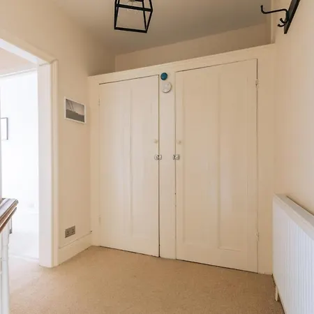Apartment Bright & Delightful 2bd Flat Clifton Down *
