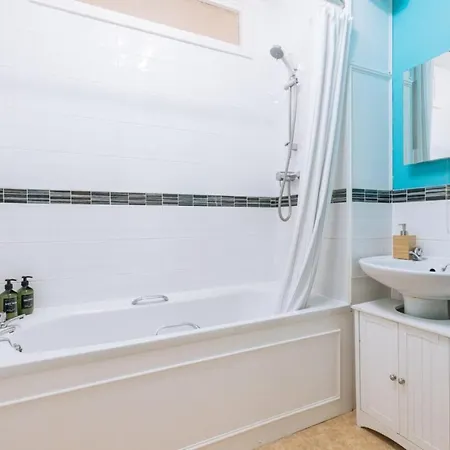 Bright & Delightful 2bd Flat Clifton Down Bristol